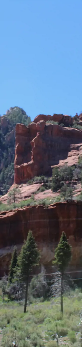Erkunde den Oak Creek Canyon